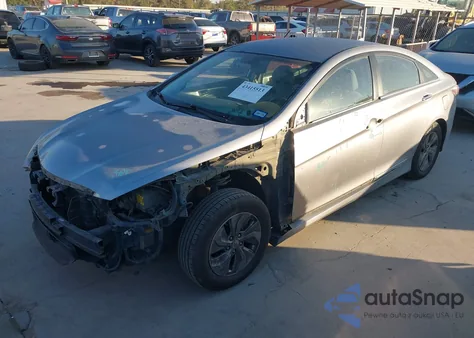 2014 Hyundai Sonata Hybrid from USA, damaged, VIN KMHEC4A40EA117192